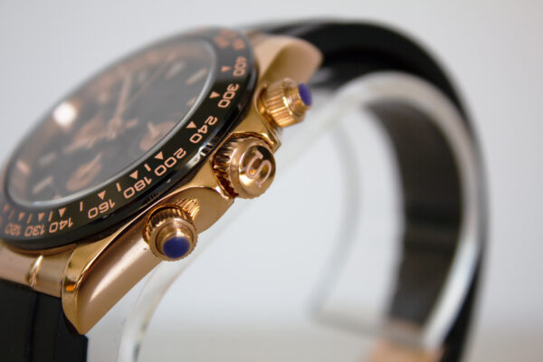 Seiko Rose Gold Daytona Watch with Rubber Strap - Image 7