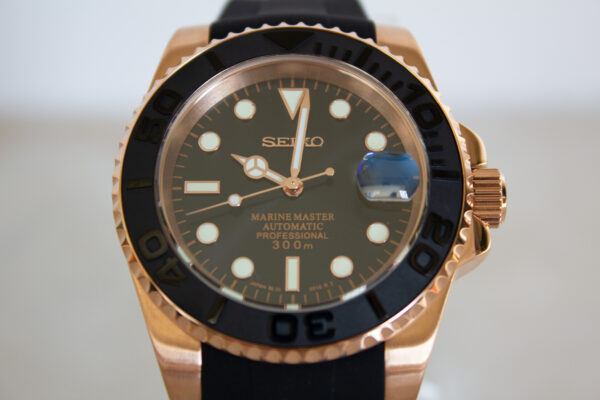 Custom Rose Gold Seiko Yachtmaster with Rubber Strap NH35 Movement - Image 2