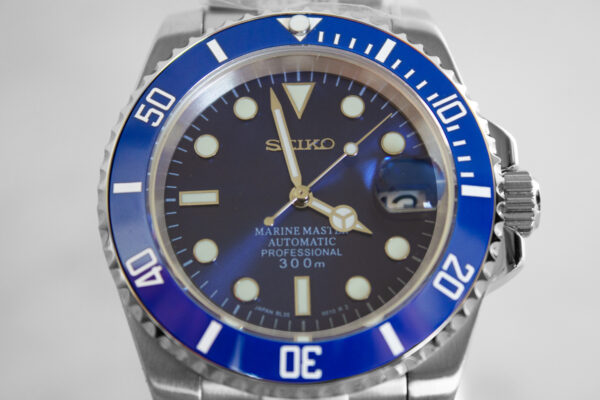 Custom Seiko Yachtmaster Sunburst Blue Dial with Blue Ceramic Bezel - Image 2