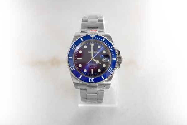 Custom Seiko Yachtmaster Sunburst Blue Dial with Blue Ceramic Bezel - Image 6